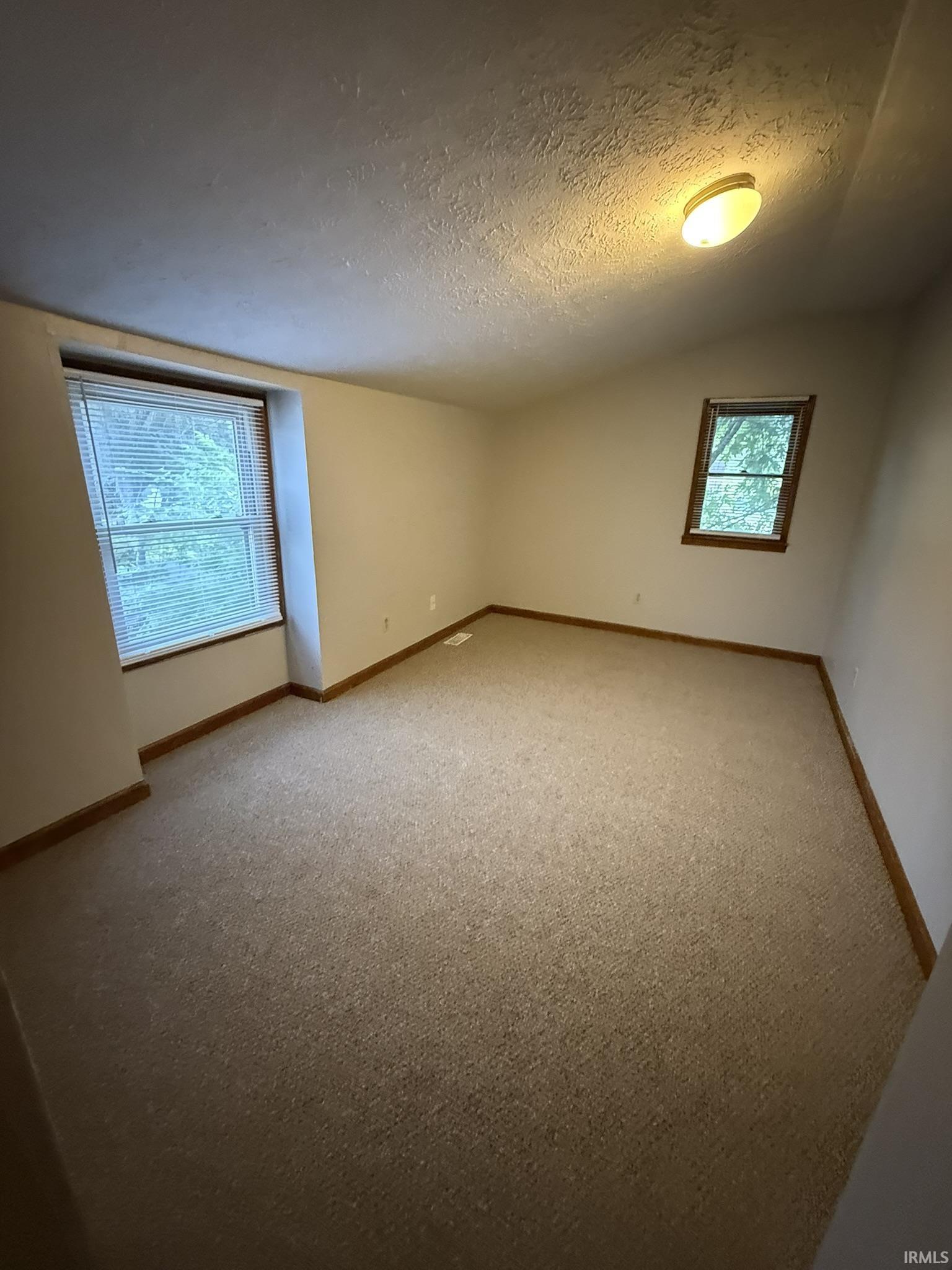 1024 W Country Club Drive