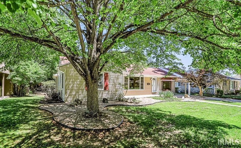 811 S Eastside Drive