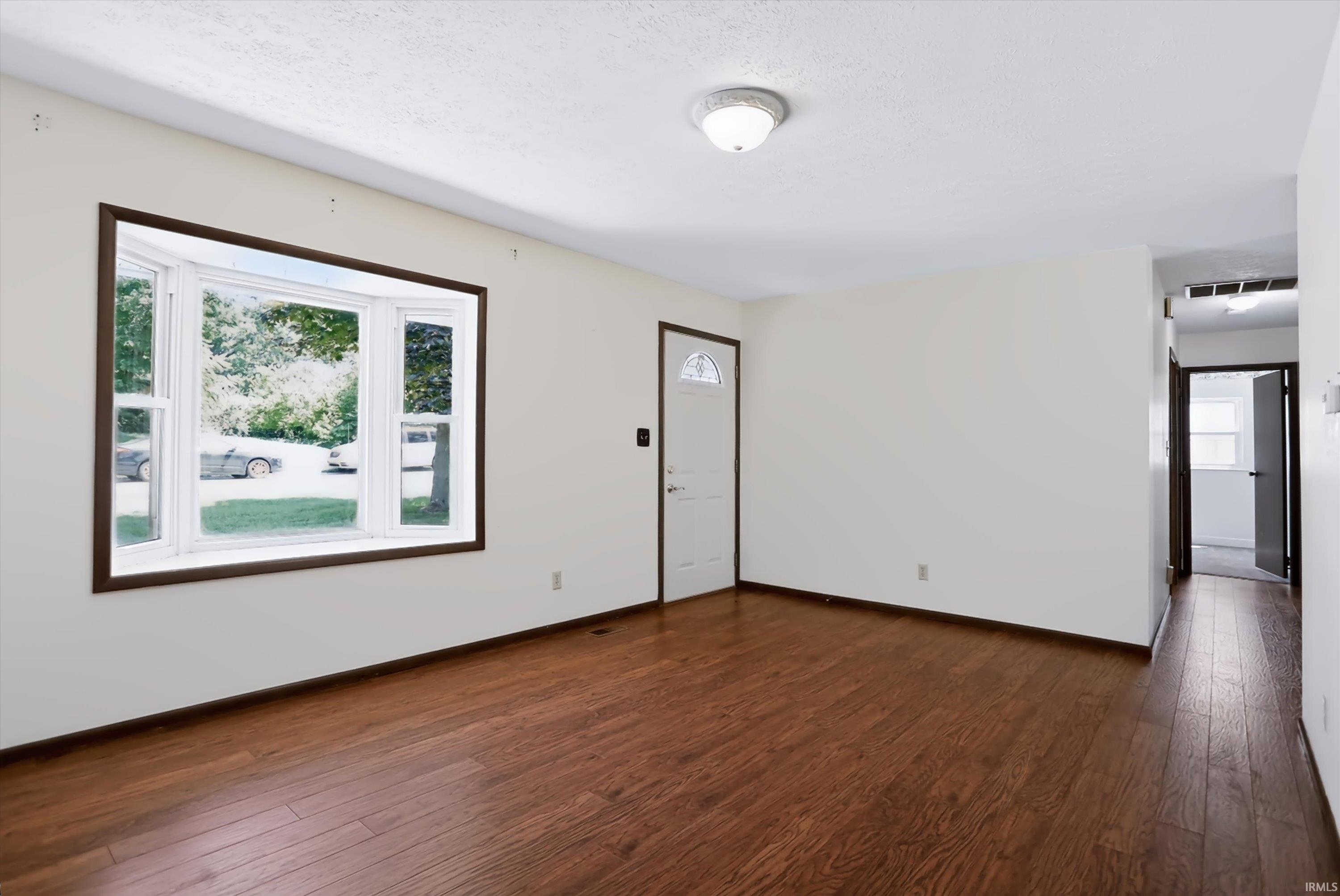 3702 S Tyler Lane