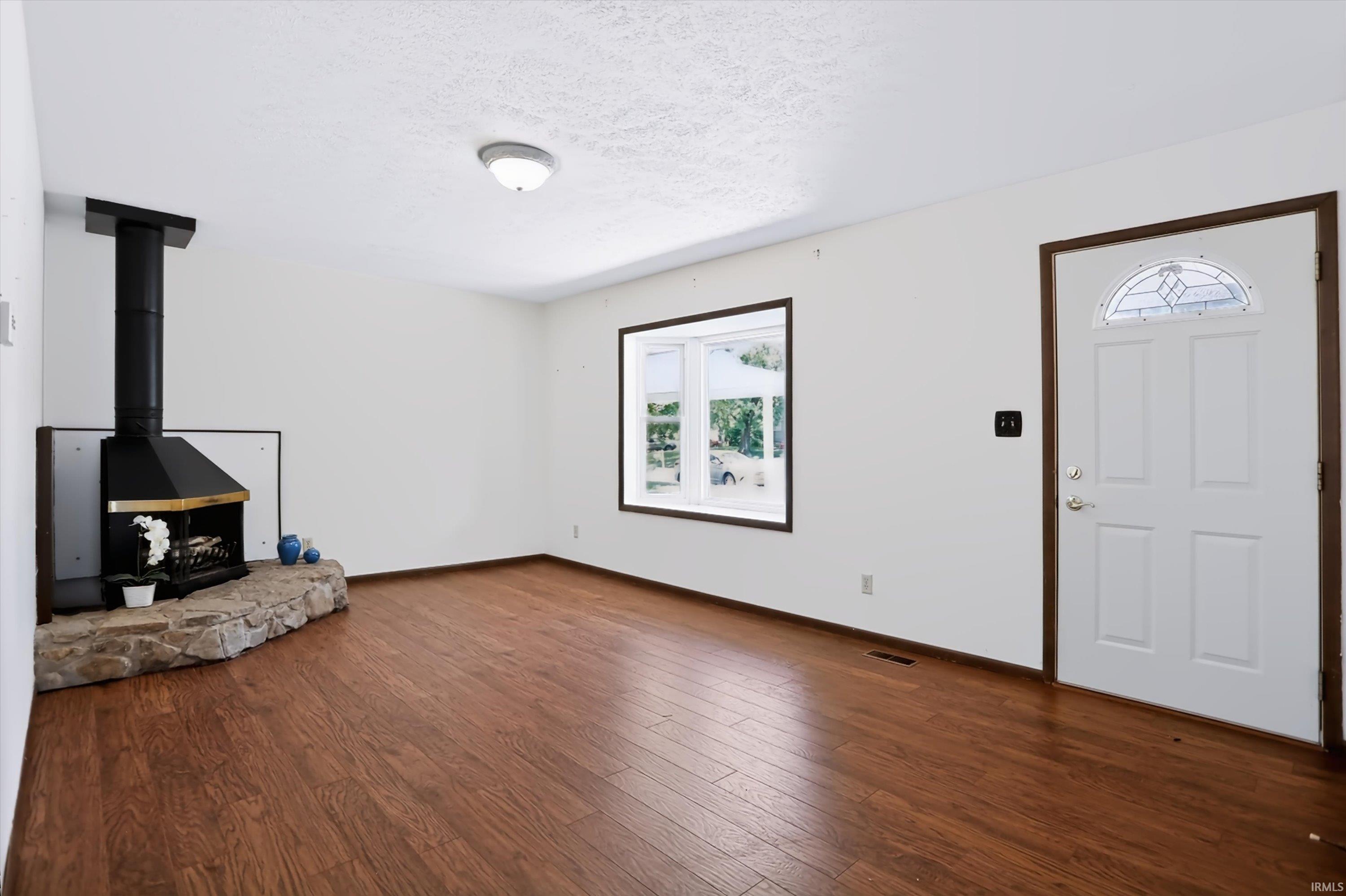 3702 S Tyler Lane