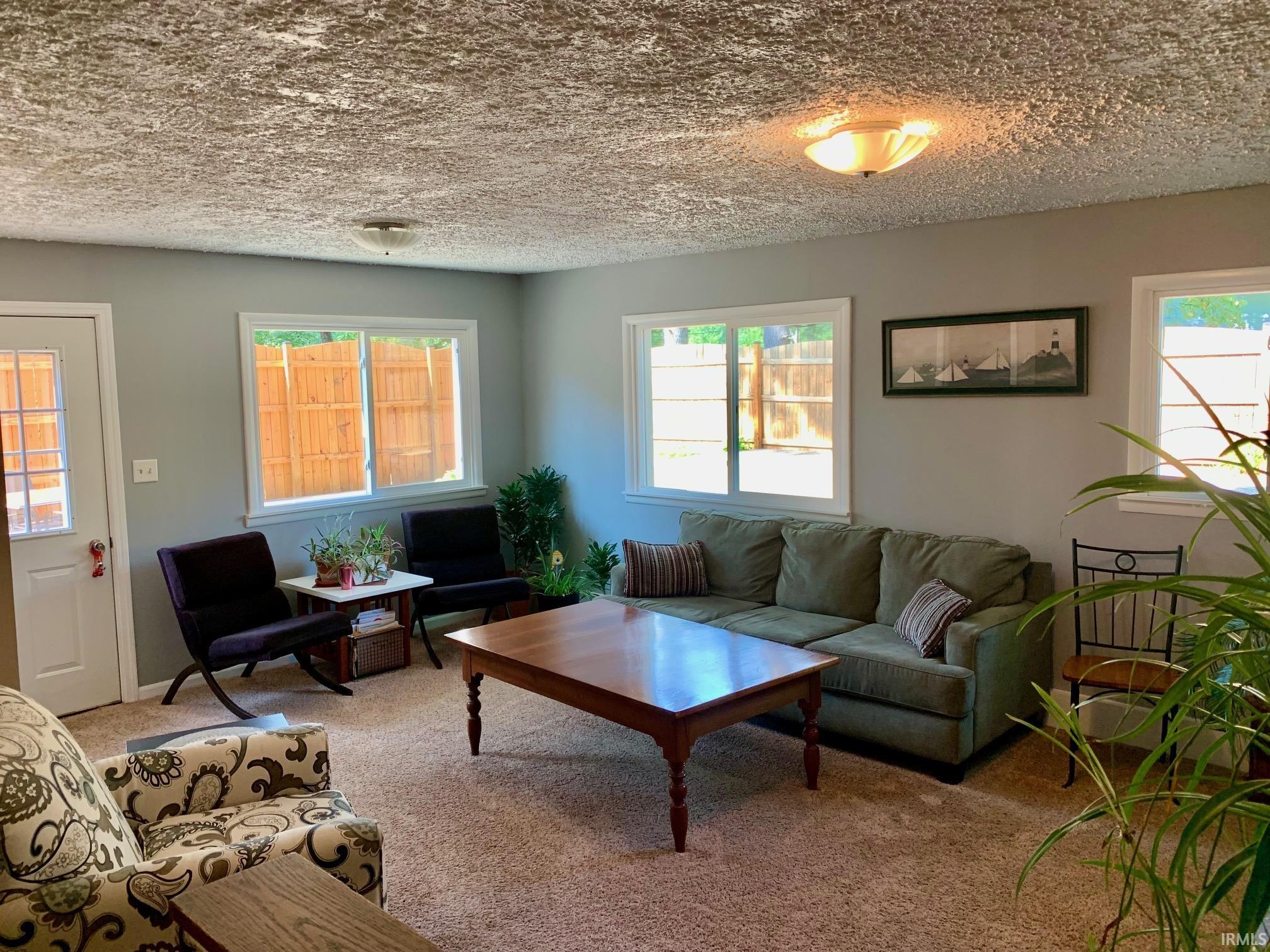 150 W Wayside Drive