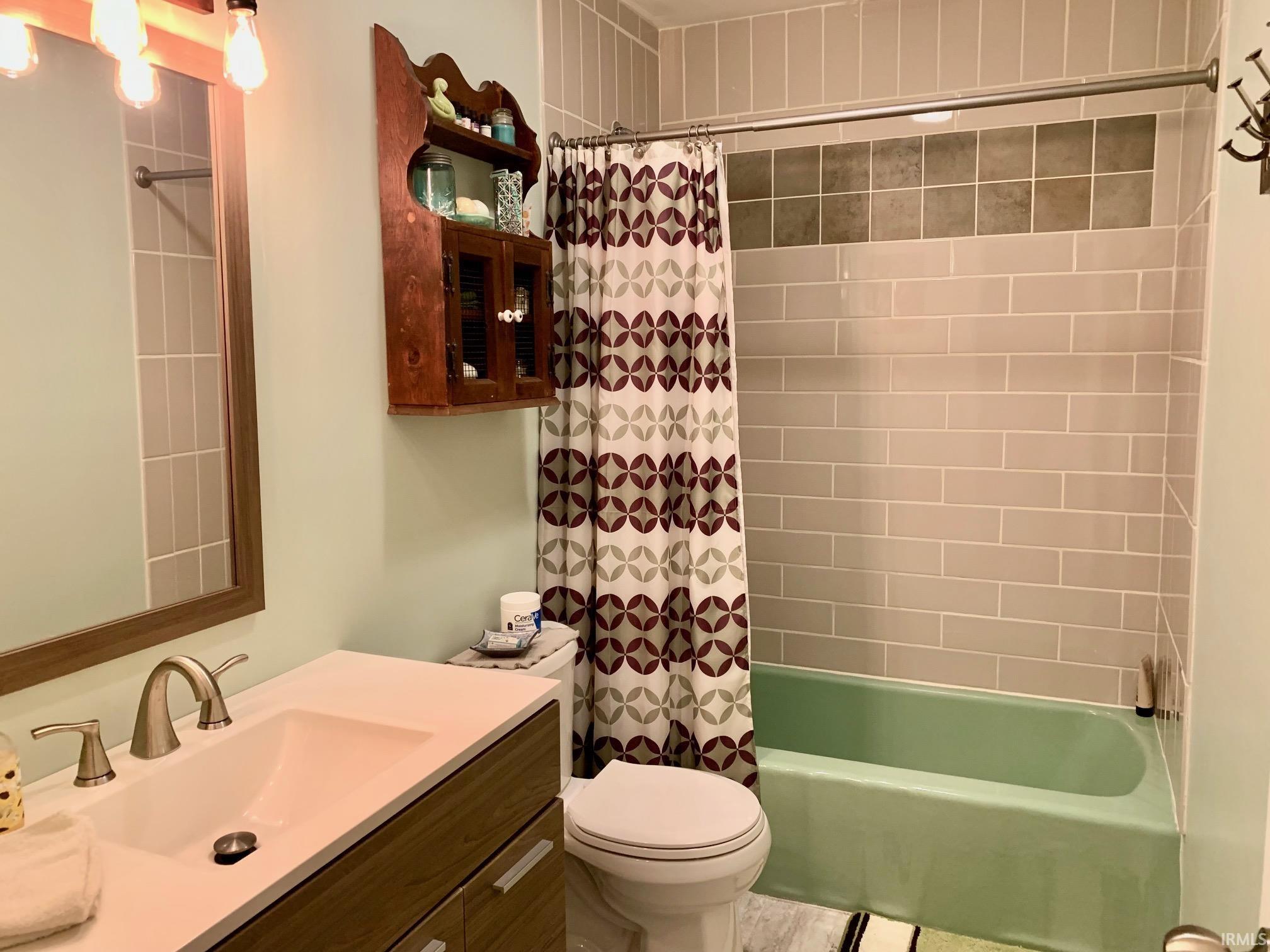 150 W Wayside Drive