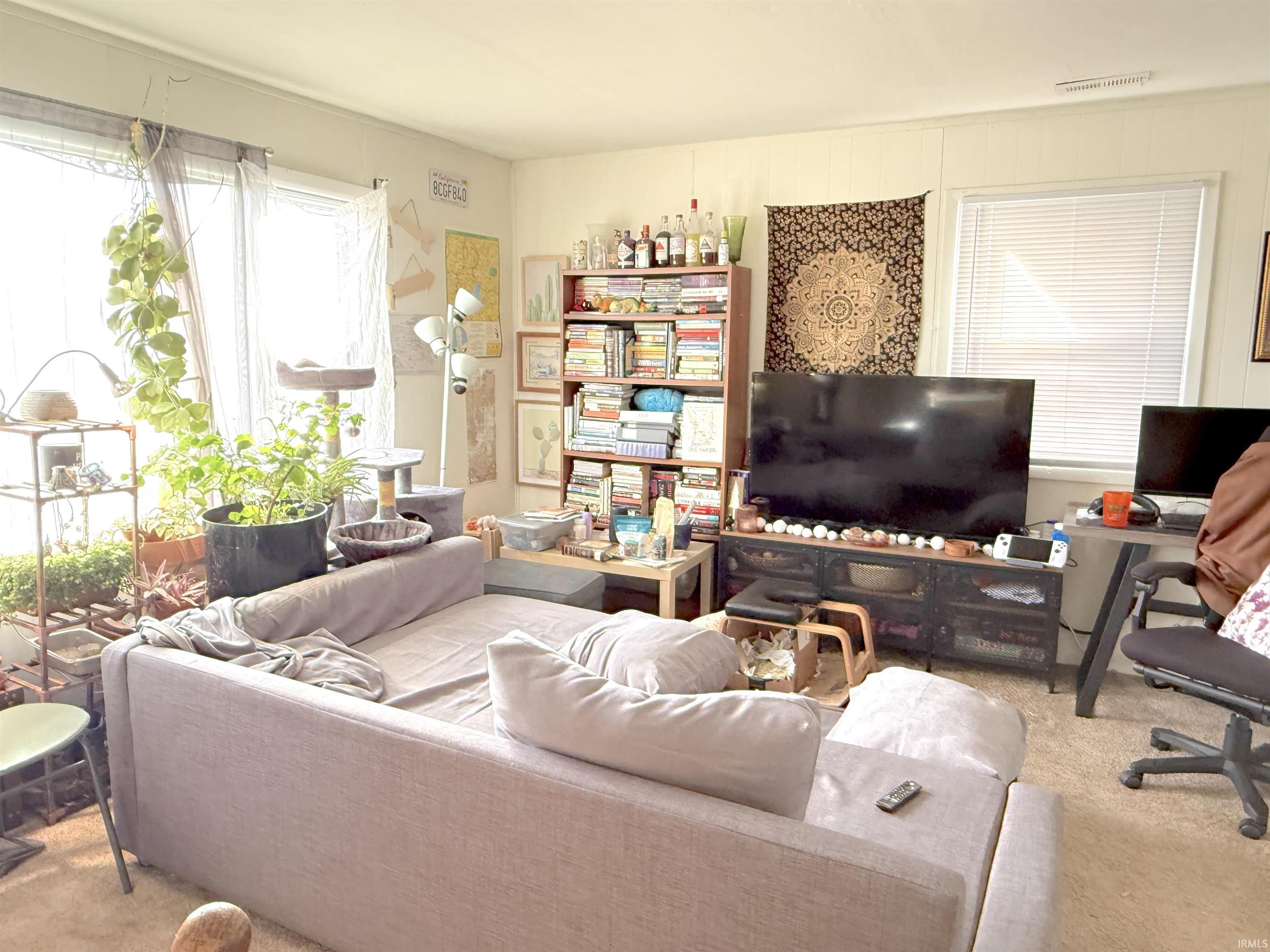 620 W 8th Street