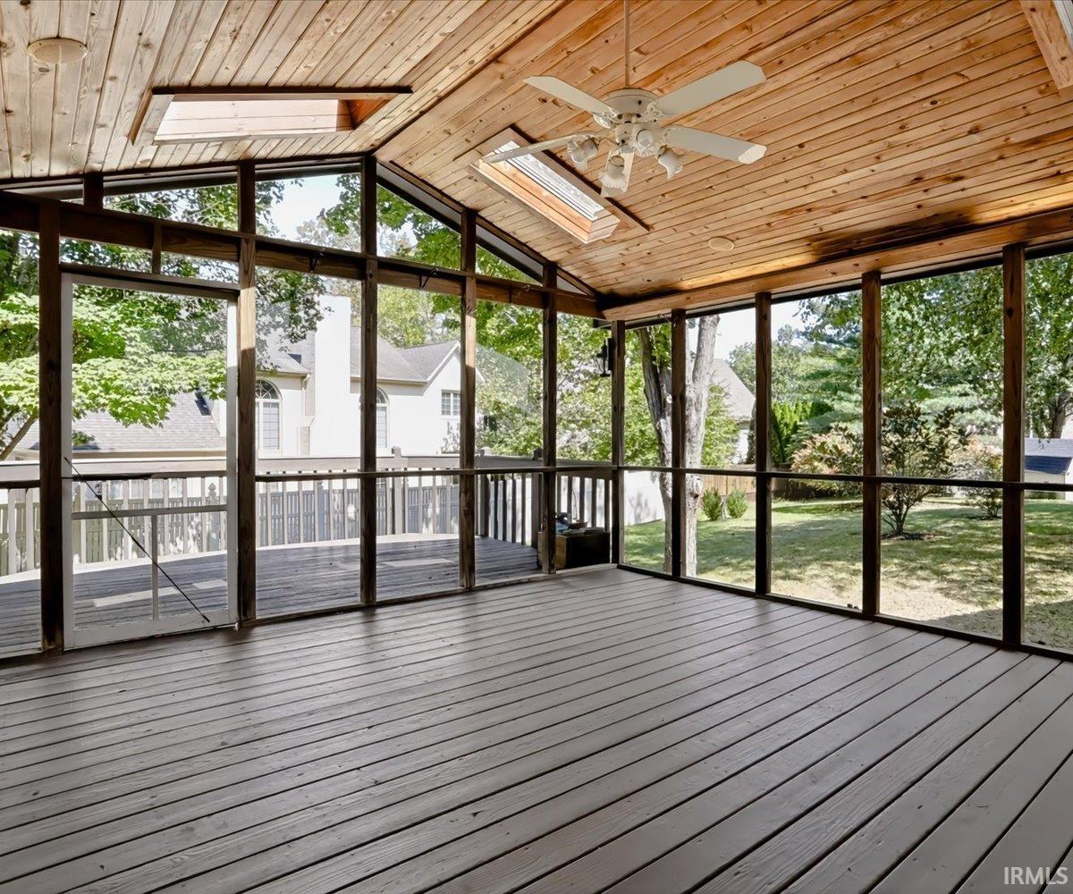 2601 S Trotters Run