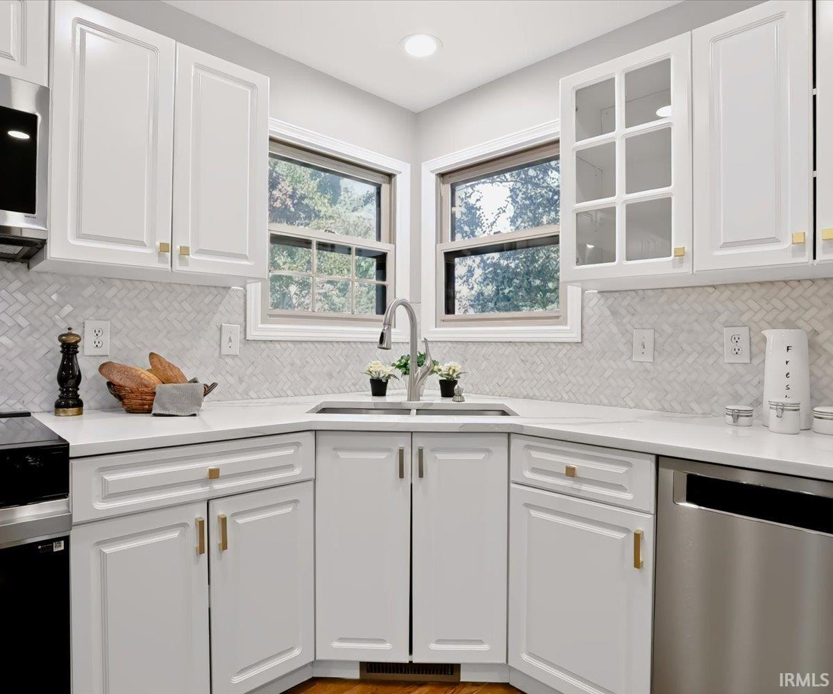 2601 S Trotters Run