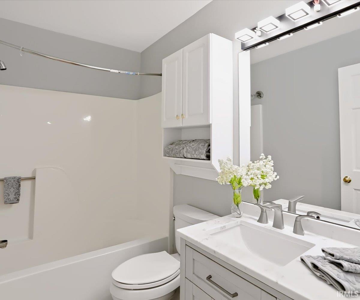 2601 S Trotters Run
