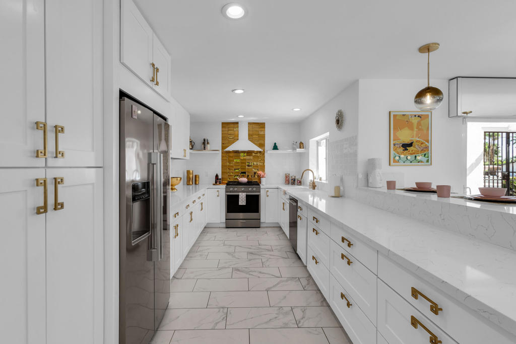 505 N Saturmino Drive