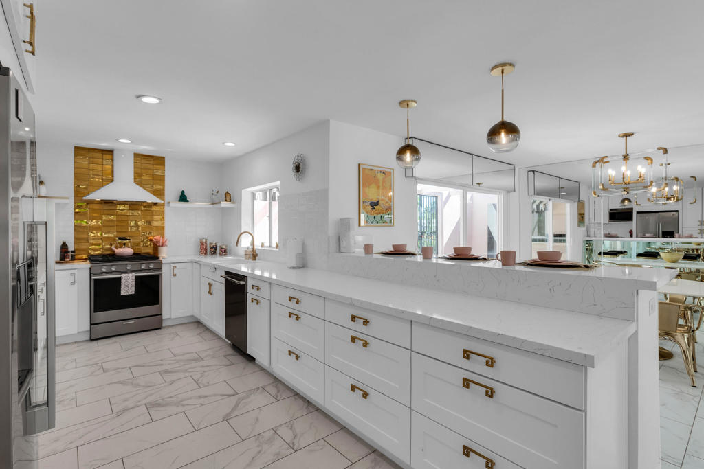 505 N Saturmino Drive