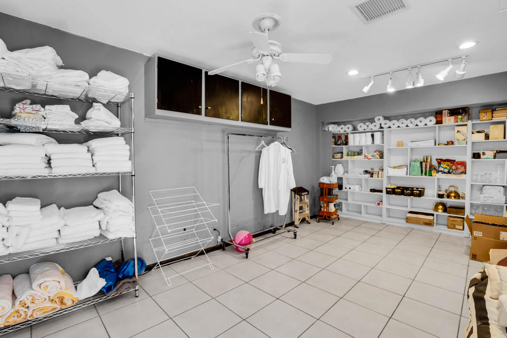 505 N Saturmino Drive