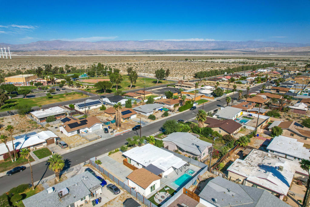 495 W Sunview Avenue