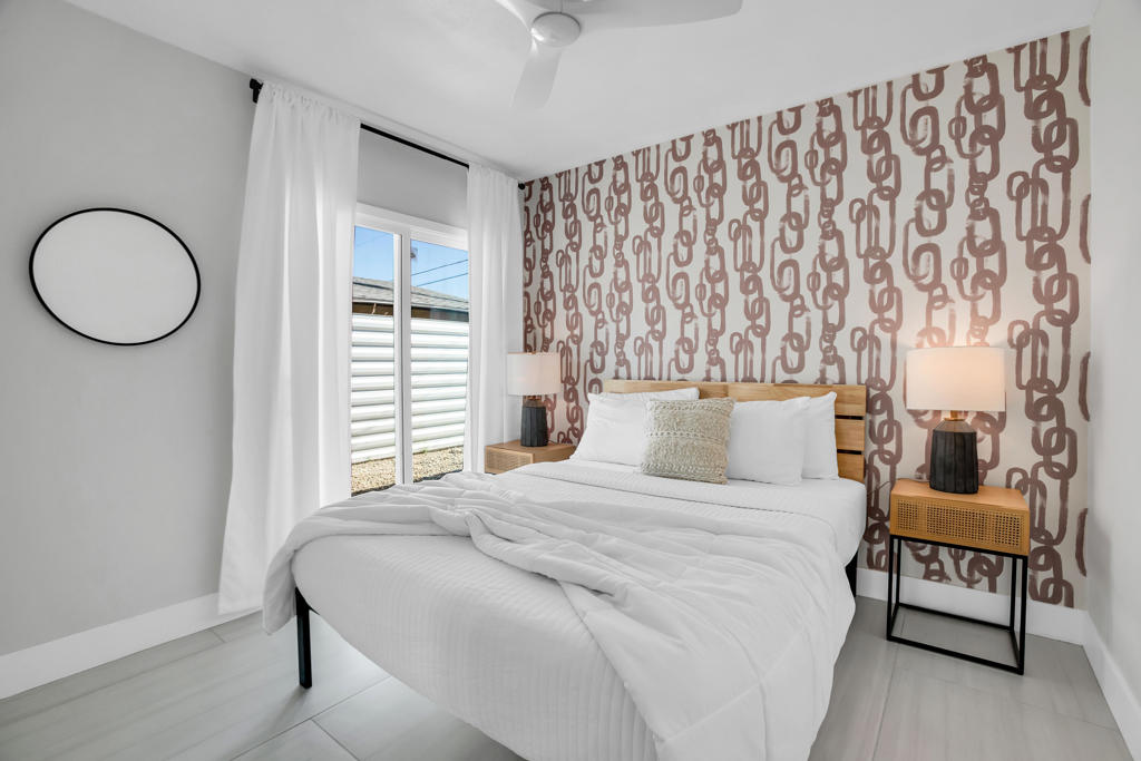 495 W Sunview Avenue