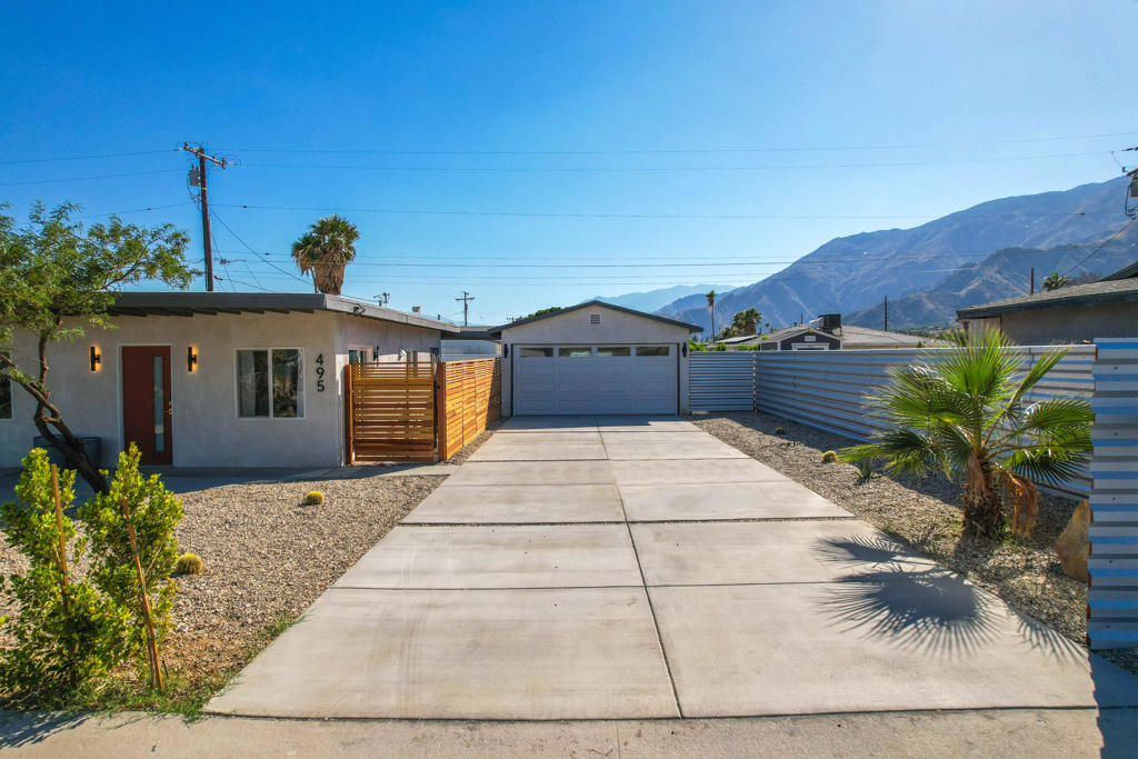 495 W Sunview Avenue