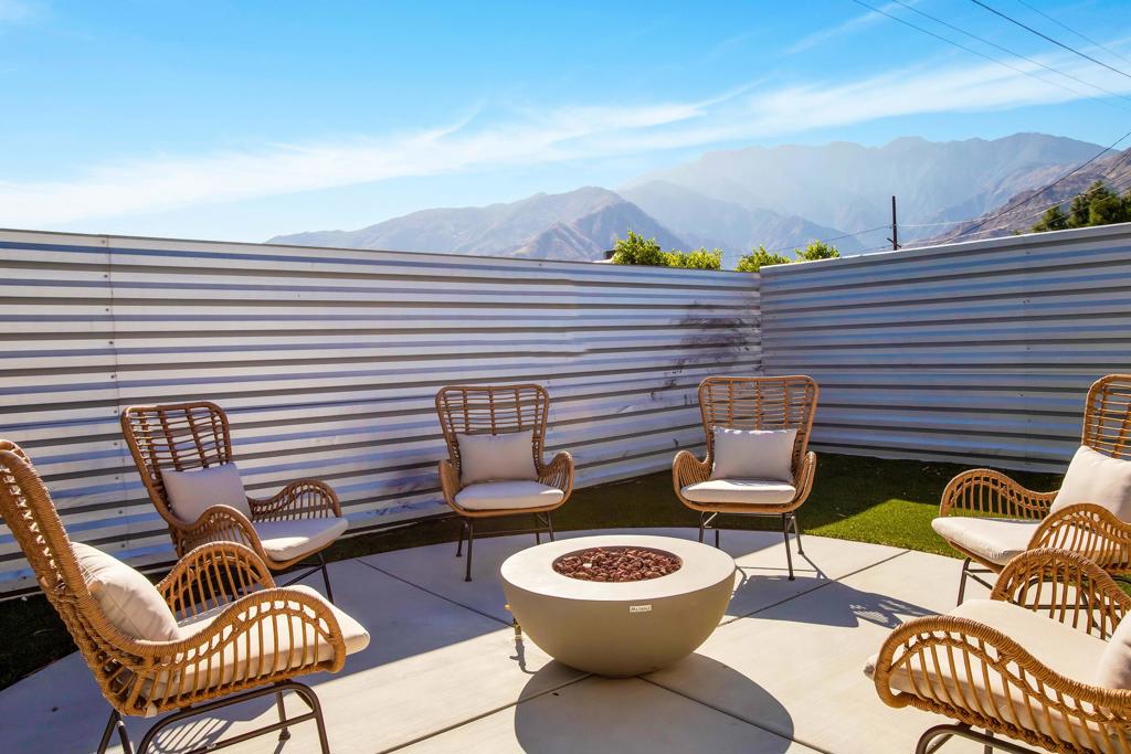 495 W Sunview Avenue