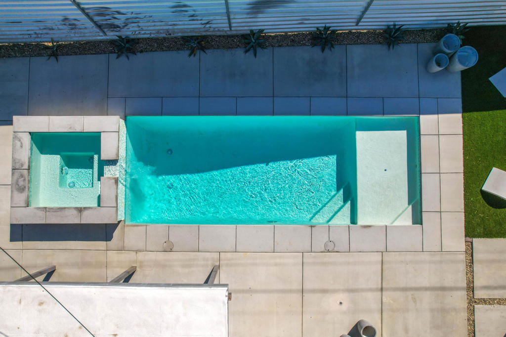 495 W Sunview Avenue