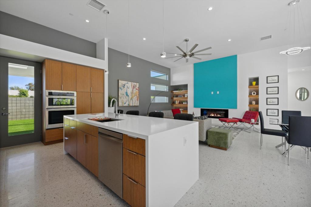 2705 N Biskra Road