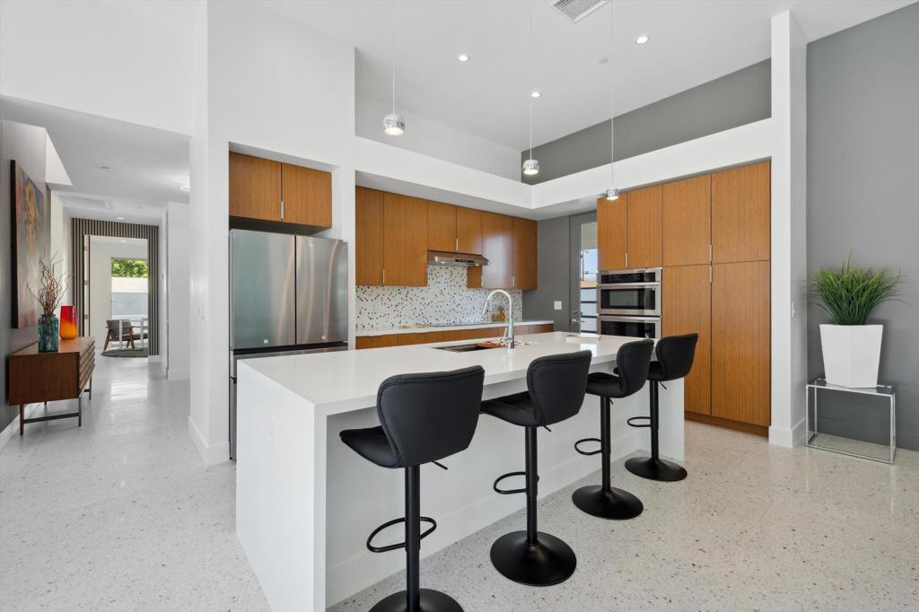 2705 N Biskra Road