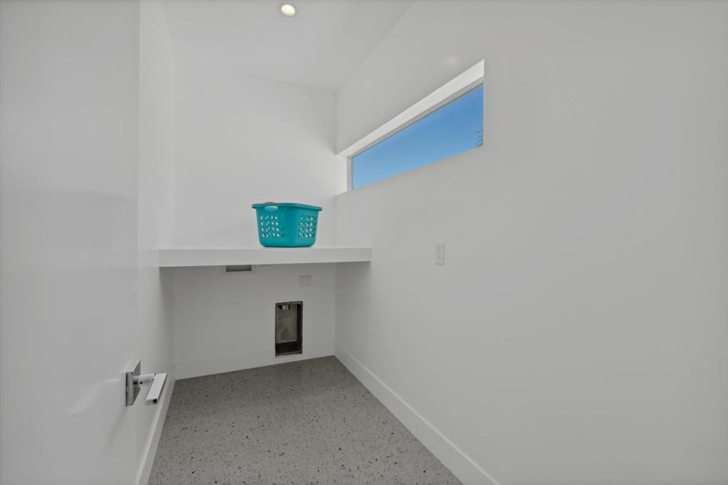2705 N Biskra Road
