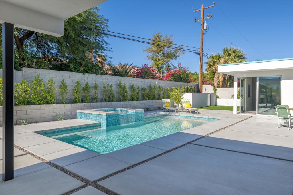 2705 N Biskra Road