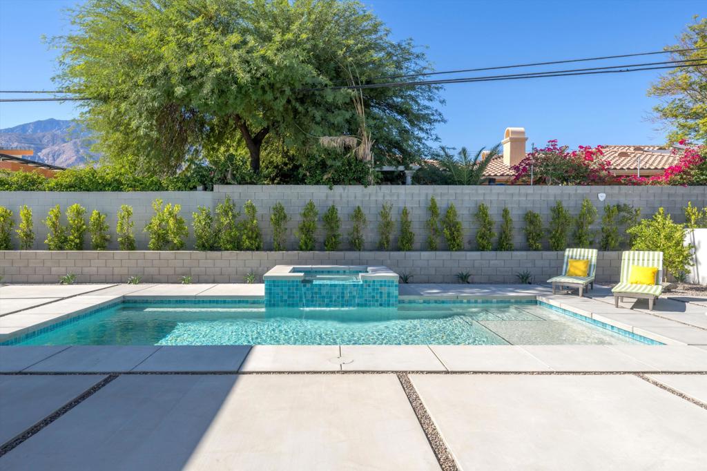 2705 N Biskra Road