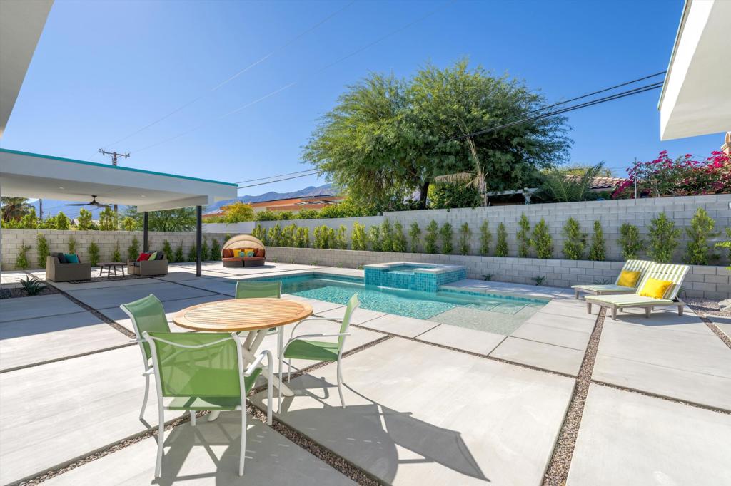 2705 N Biskra Road