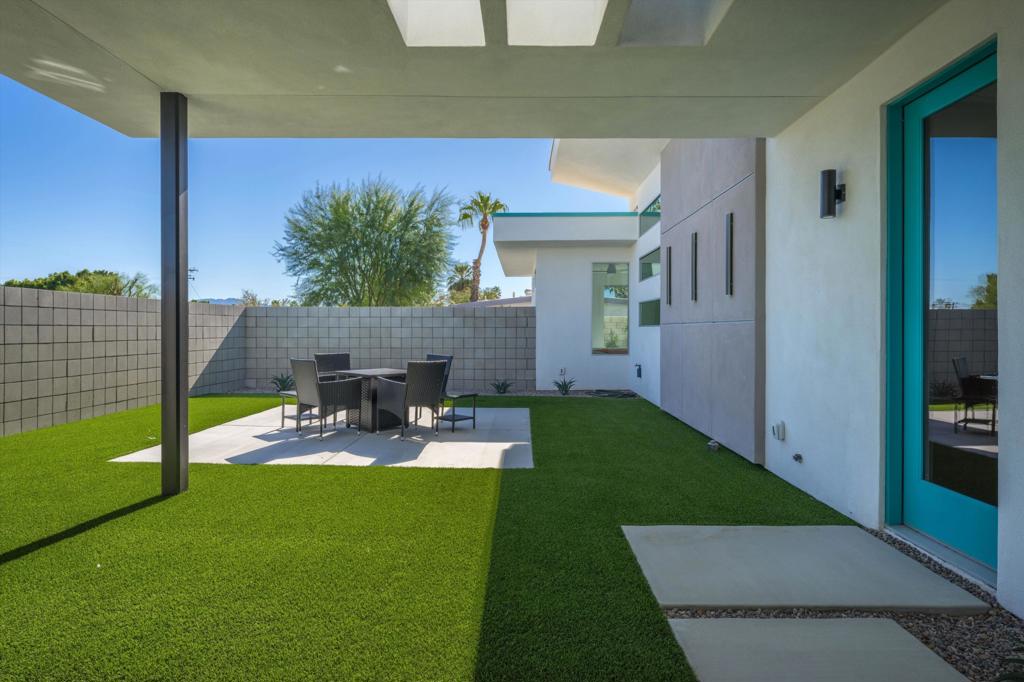2705 N Biskra Road