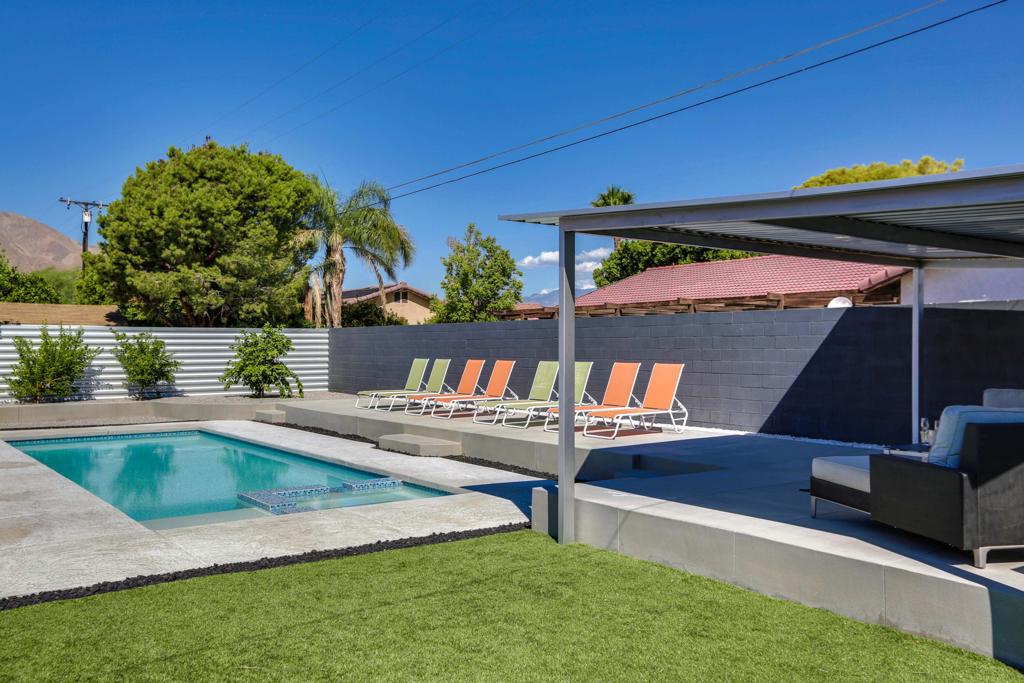 490 E Molino Road