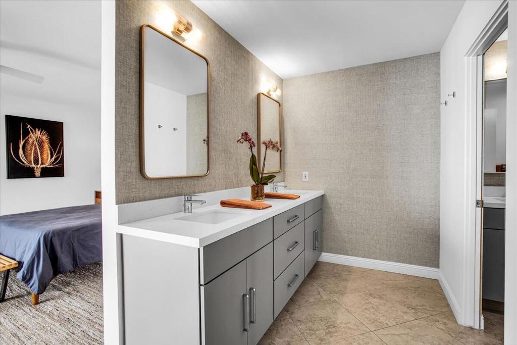 1602 S Cerritos Drive C