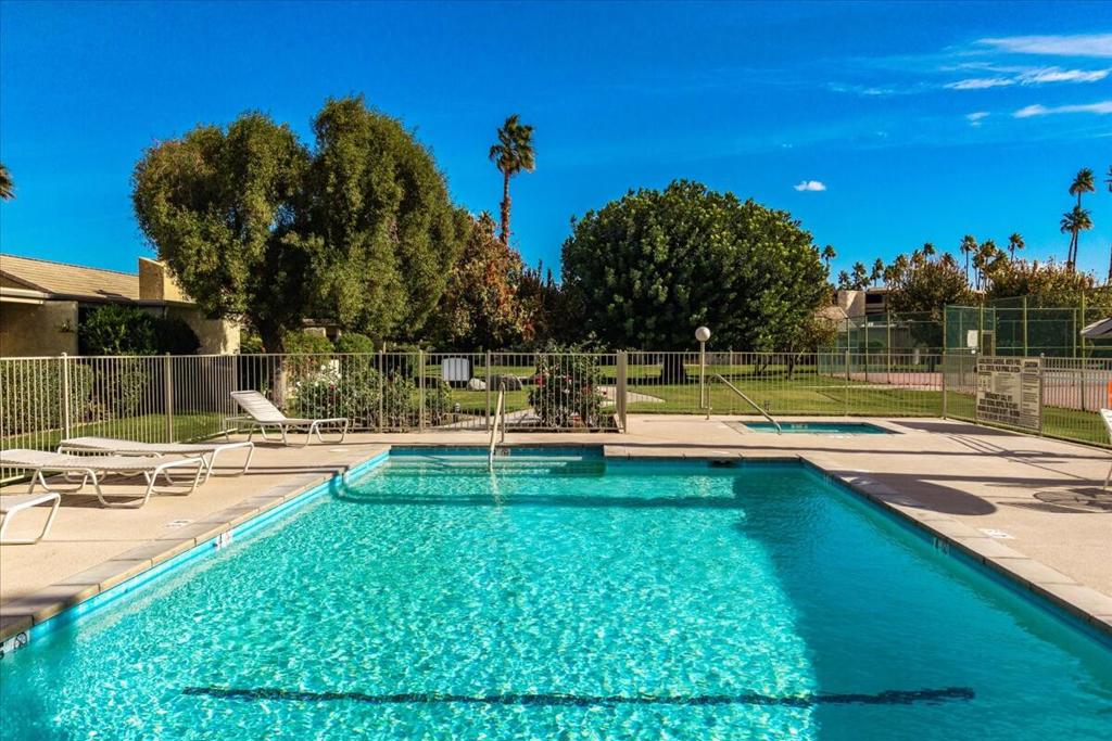 1602 S Cerritos Drive C