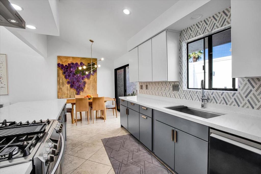 1602 S Cerritos Drive C