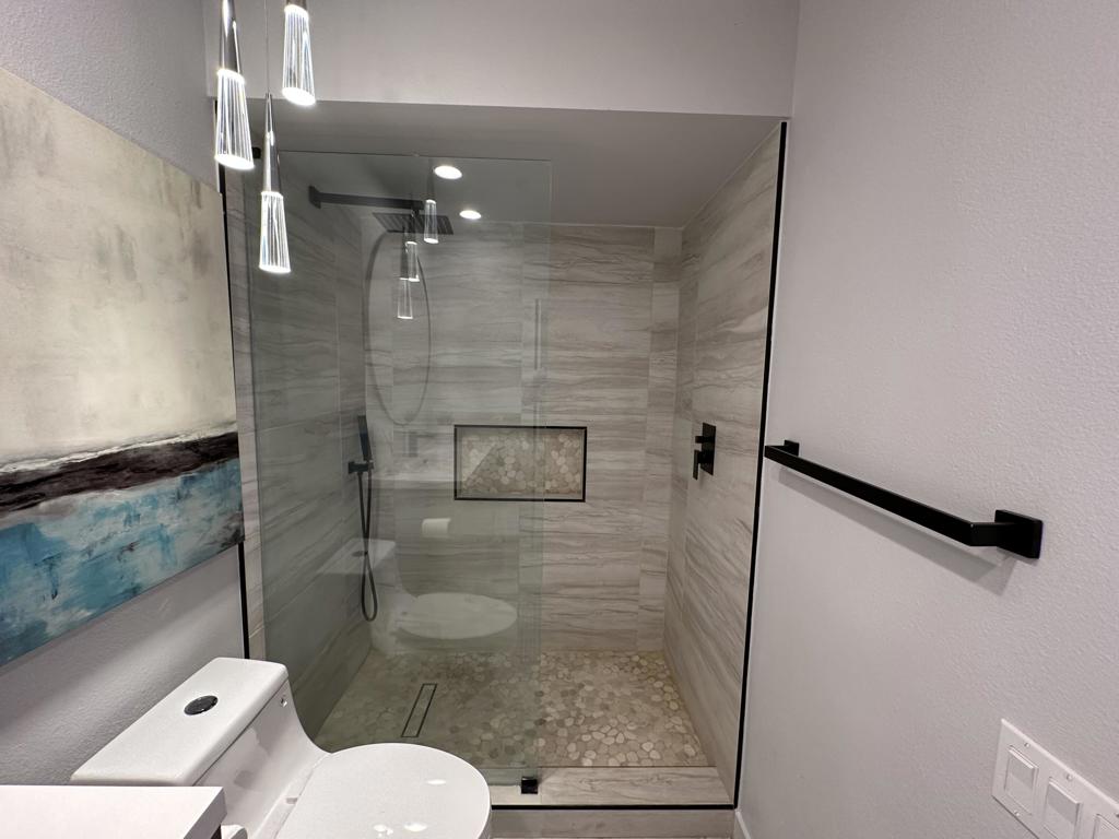 222 N Calle El Segundo 522