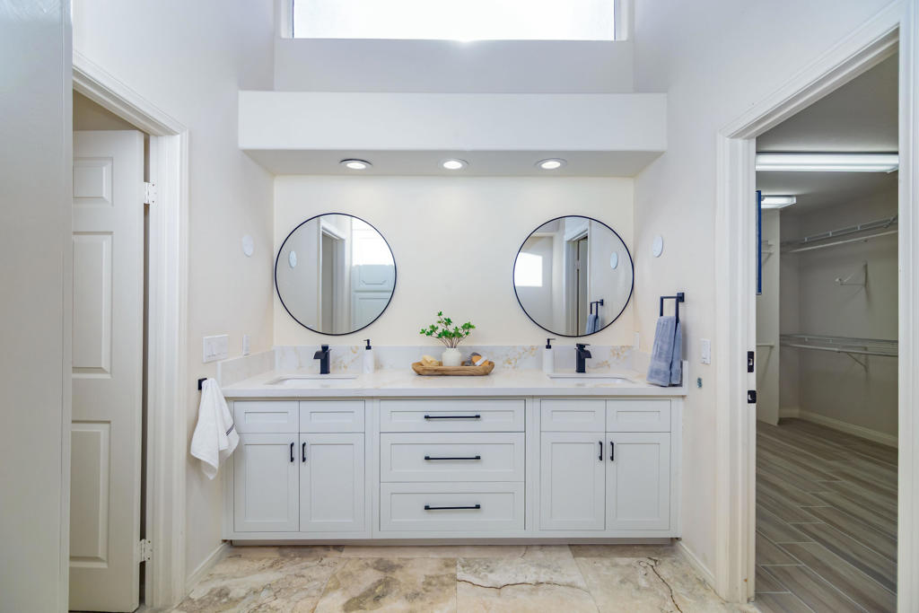 38131 Tandika Trail N