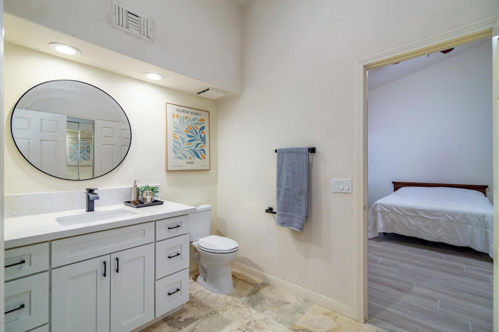 38131 Tandika Trail N