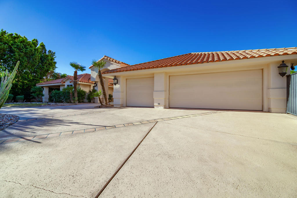 38131 Tandika Trail N