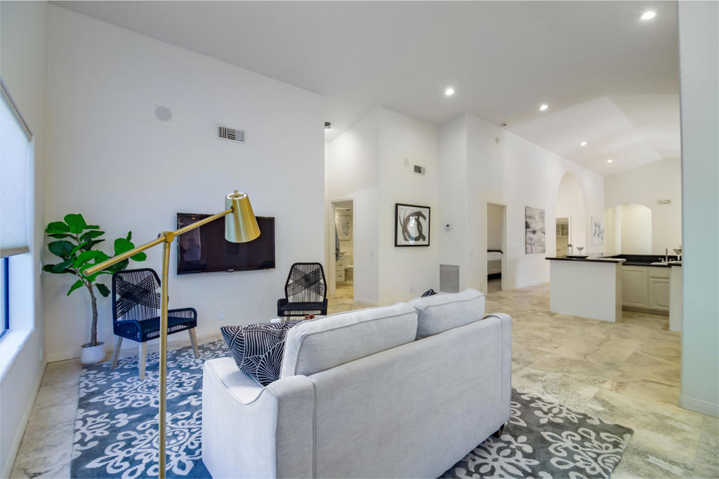 38131 Tandika Trail N