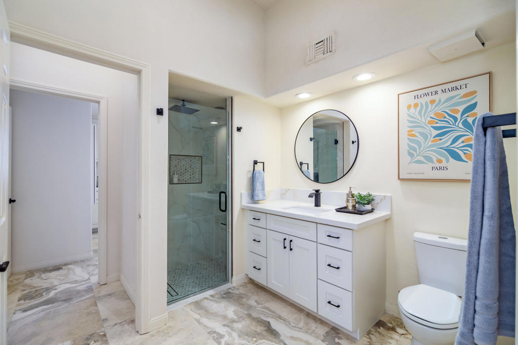 38131 Tandika Trail N