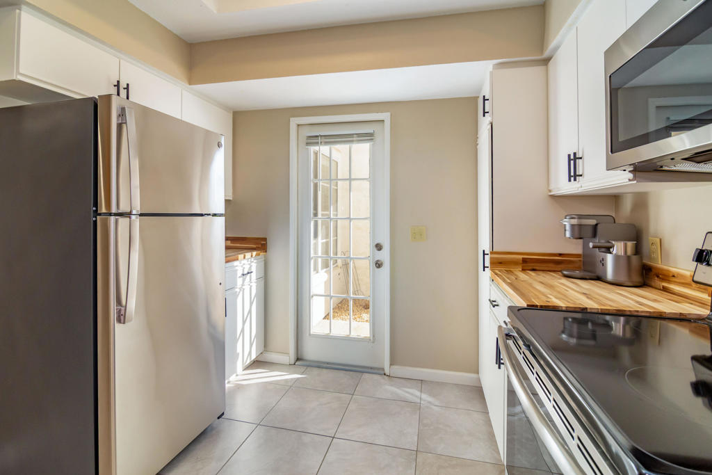 163 Desert Falls Circle