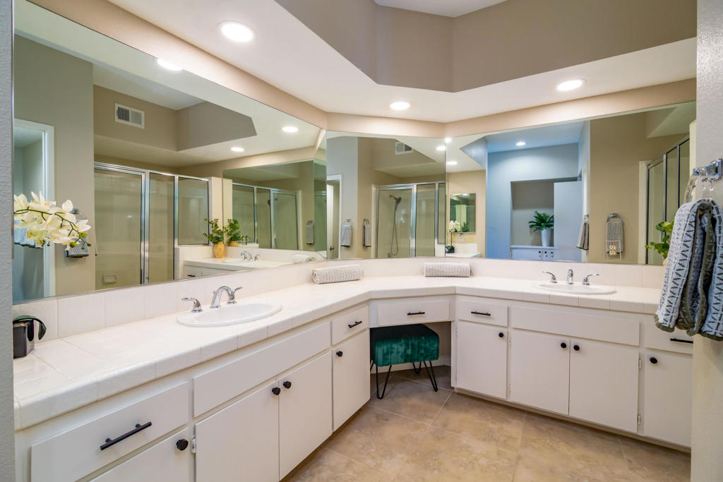 163 Desert Falls Circle