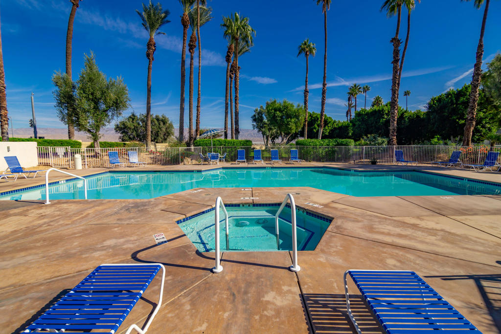 491 Desert Falls Drive N