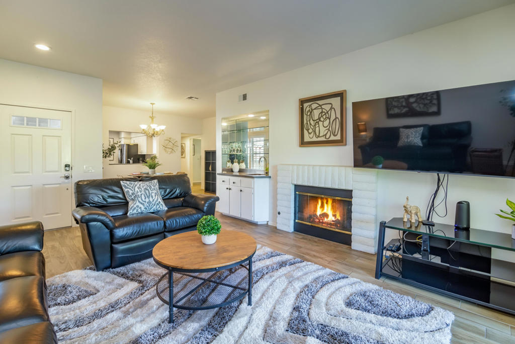 491 Desert Falls Drive N