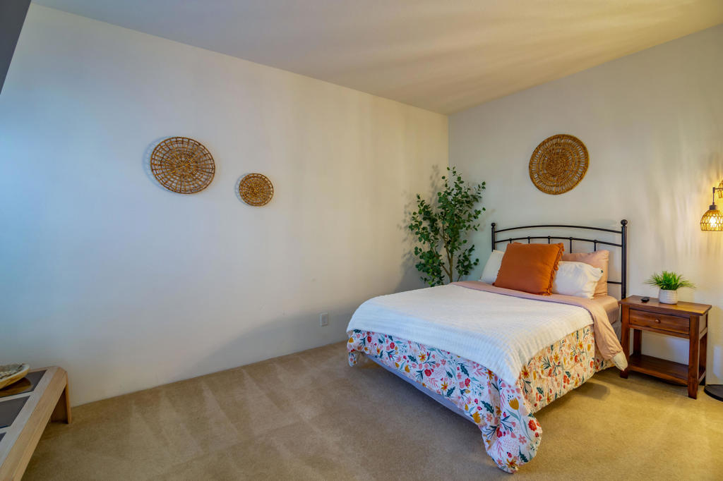 491 Desert Falls Drive N