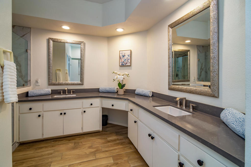 491 Desert Falls Drive N