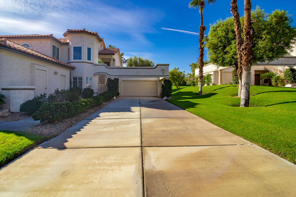 491 Desert Falls Drive N