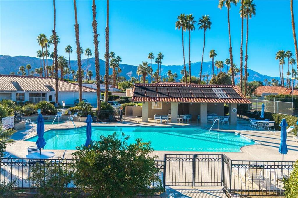 105 Esplanade Street