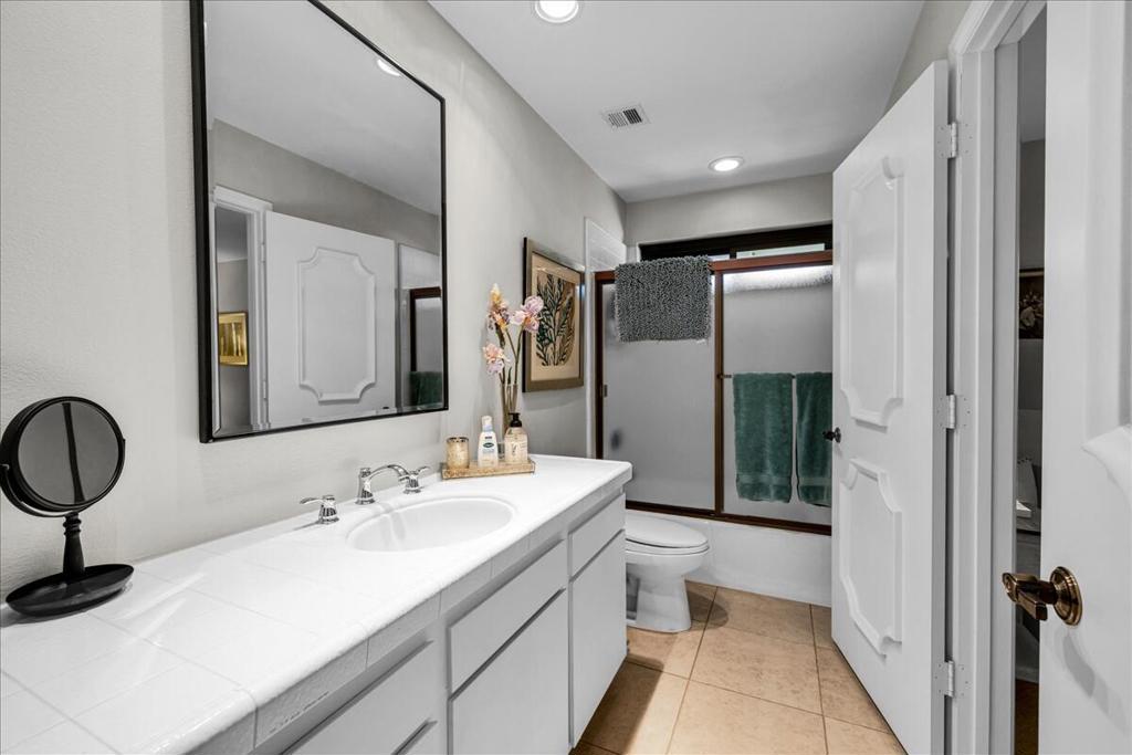 105 Esplanade Street