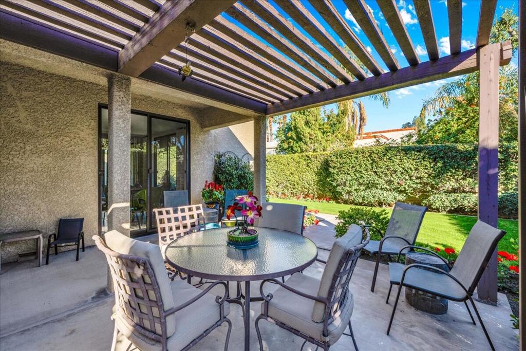 105 Esplanade Street