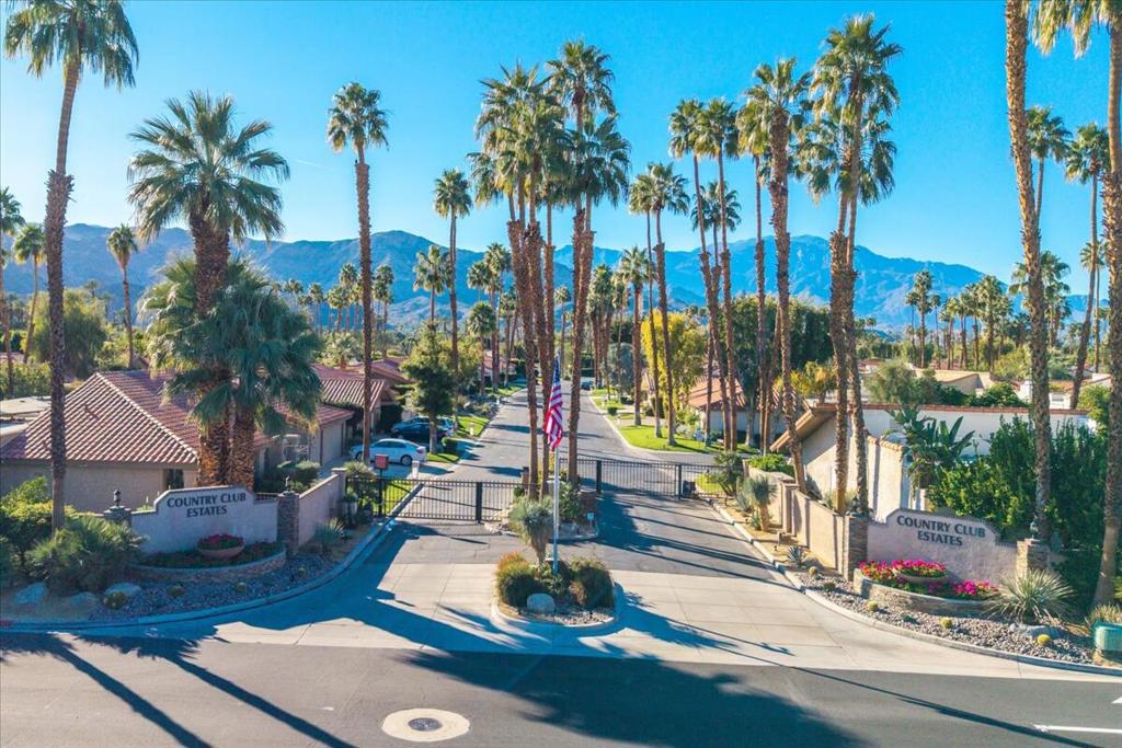 105 Esplanade Street