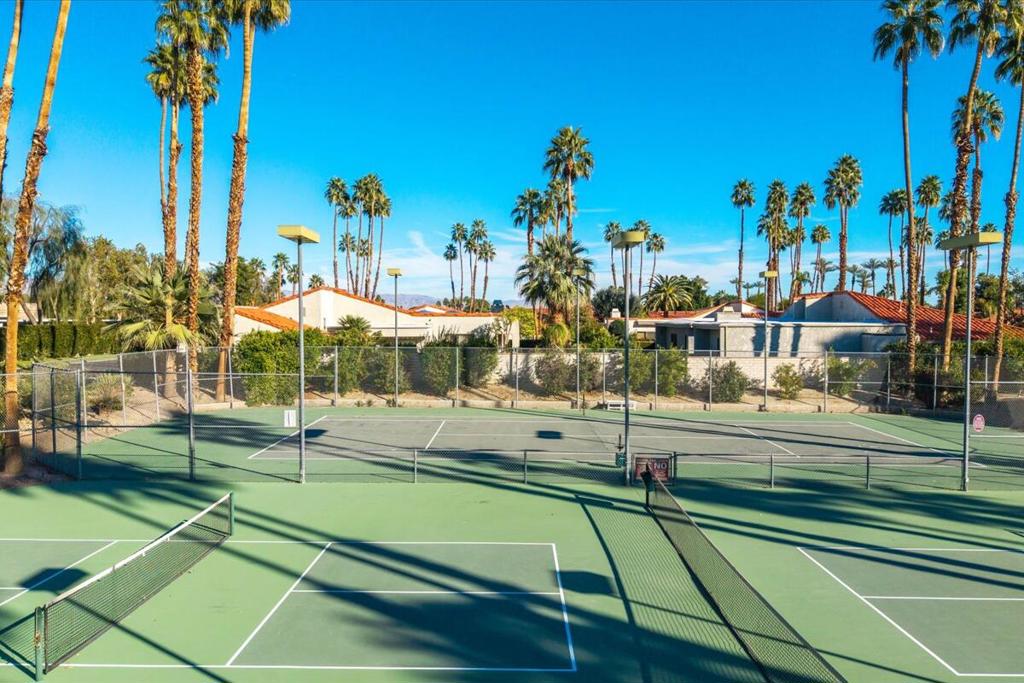 105 Esplanade Street