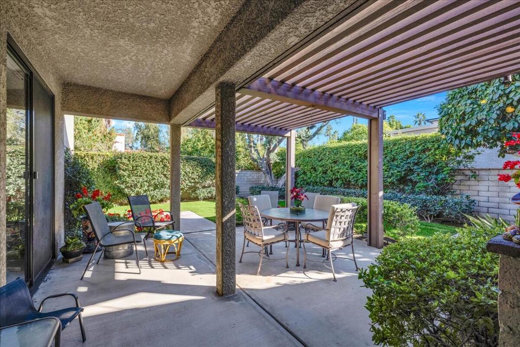 105 Esplanade Street