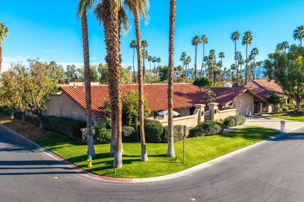 105 Esplanade Street