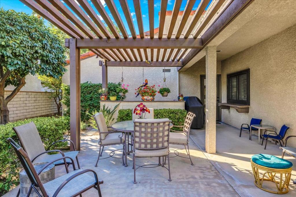 105 Esplanade Street